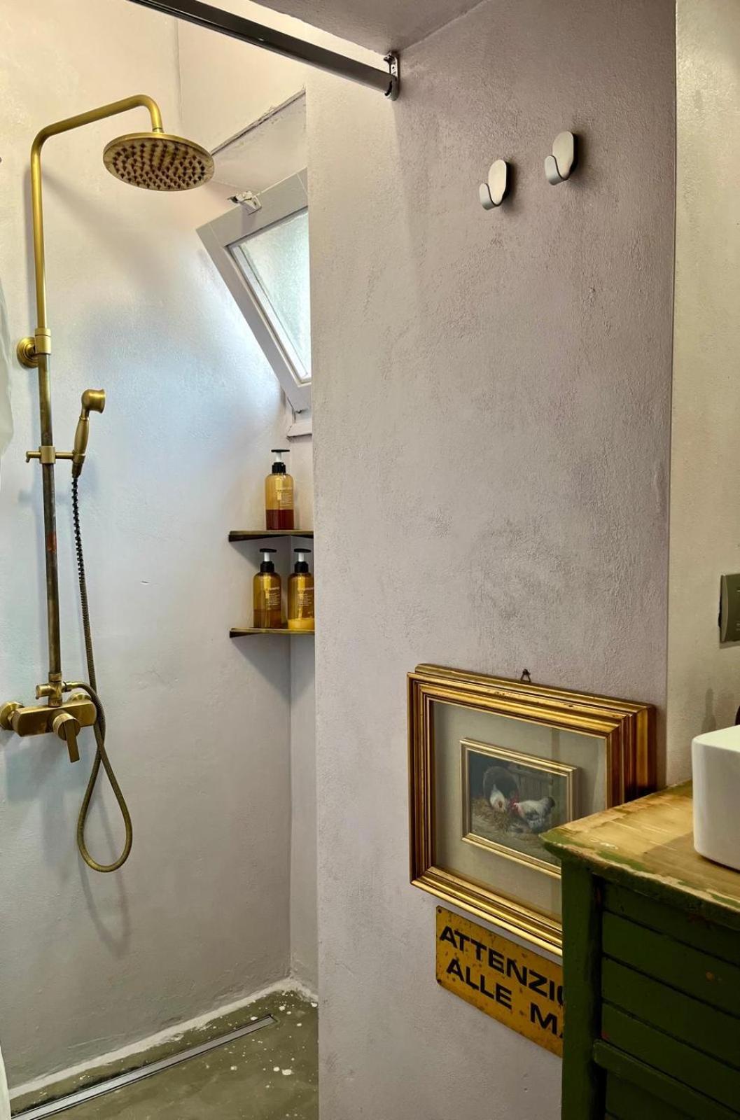Charming And Design Attic Loft Central Milan In Coolest Area Navigli Ticinese ภายนอก รูปภาพ